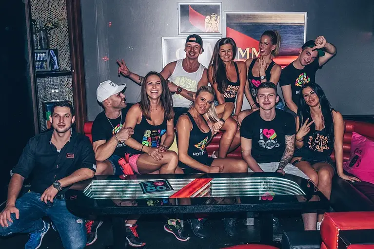 Cafe 80's Disco Club