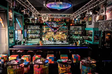 Cafe 80's Disco Club