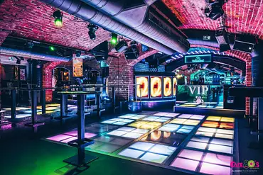 Cafe 80's Disco Club