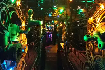 CROSS Club